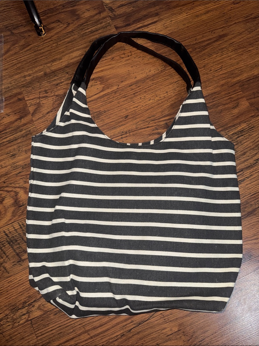 Striped Canvas Tote Bag in Black and White 43.M3